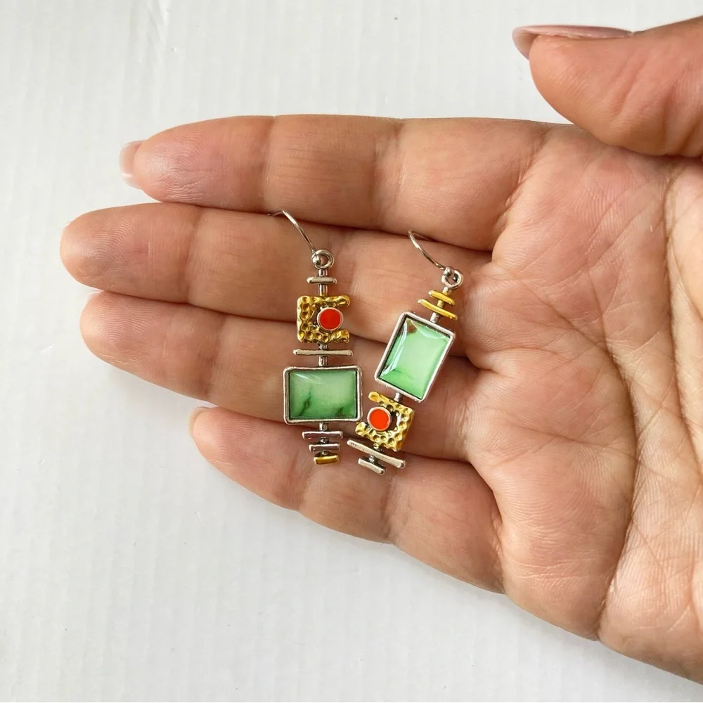 BNWT Green Onyx Marble Effect Geometric Silver Back Earrings - Chic & Versatile - Picture 4 of 10